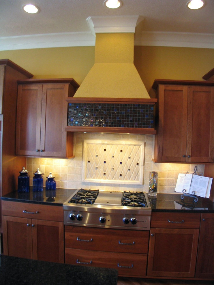 Kitchen and Bars - Traditional - Kitchen - Indianapolis - by DB Klain