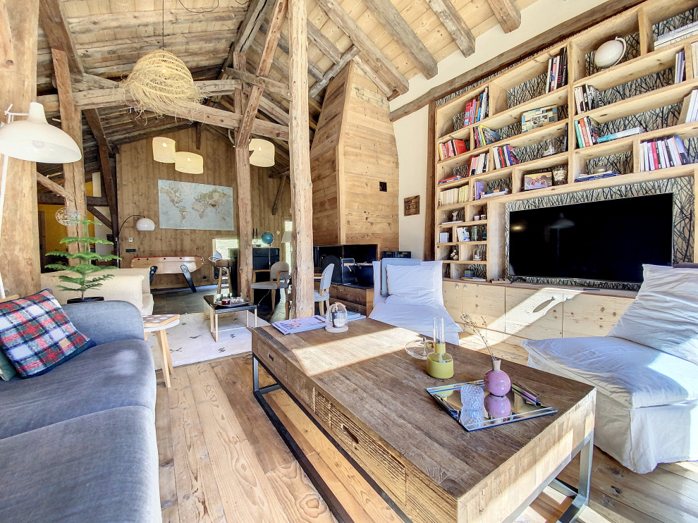 Saint-Gervais - Transformation totale d’une ferme - Rustic - Living ...