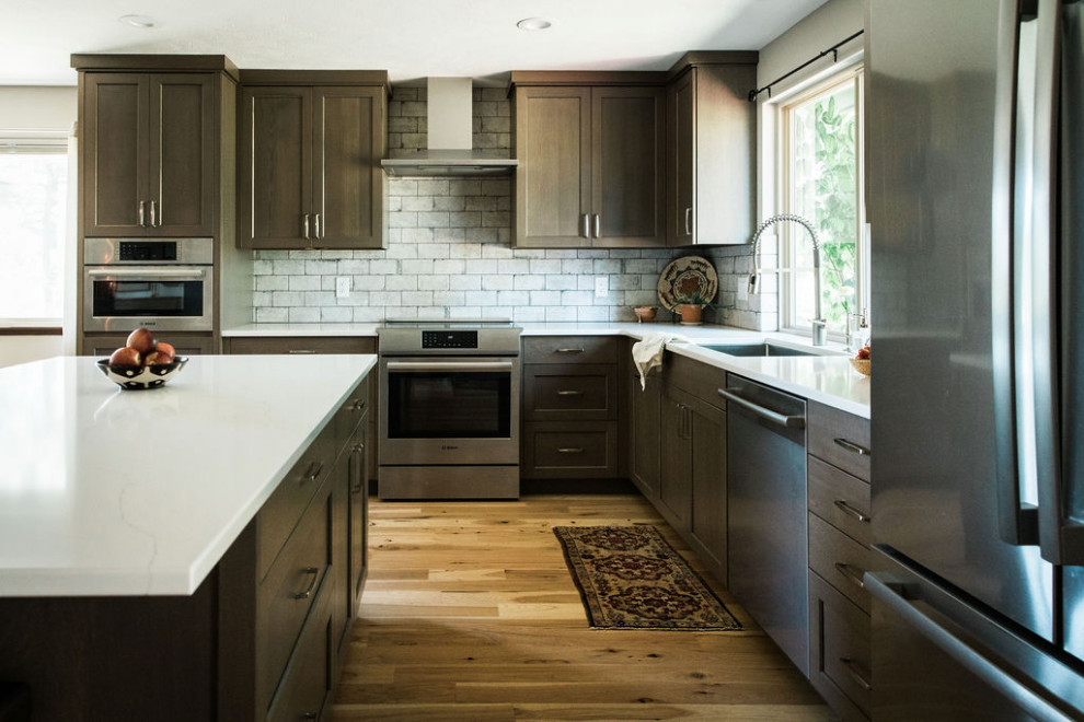 Kitchen - rustic kitchen idea in Seattle