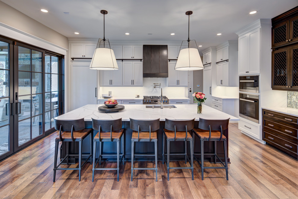 Home design - transitional home design idea in DC Metro