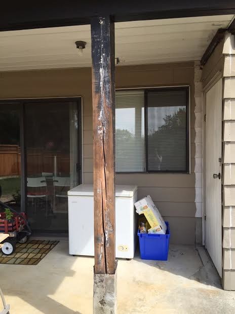 cracks on support post worth to fix?