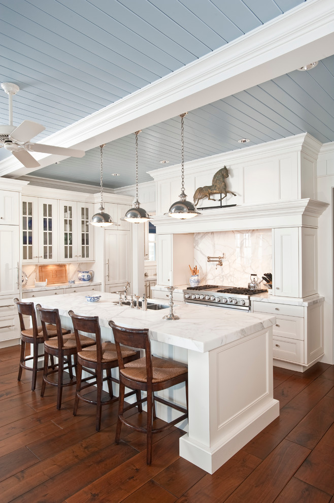 Inspiration for a traditional kitchen in Indianapolis.