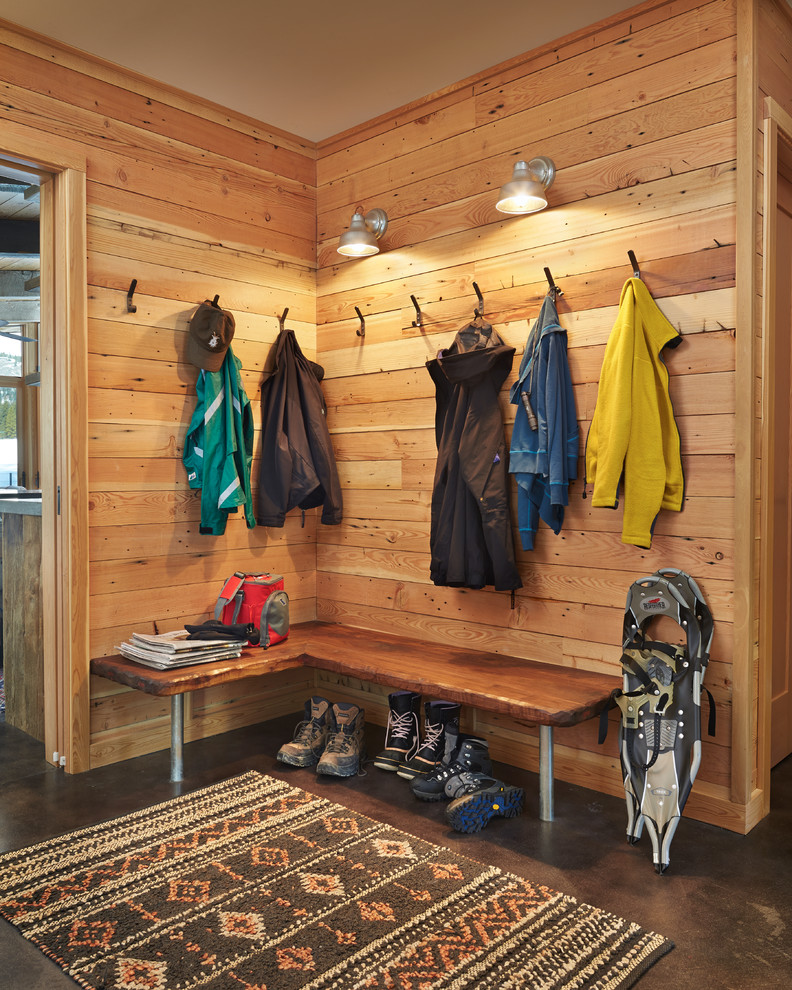This is an example of a contemporary mudroom in Seattle.