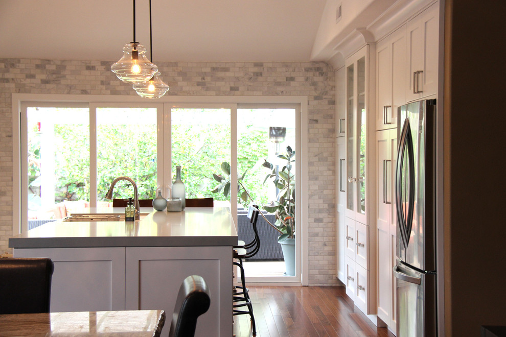 Example of a transitional kitchen design in Orange County
