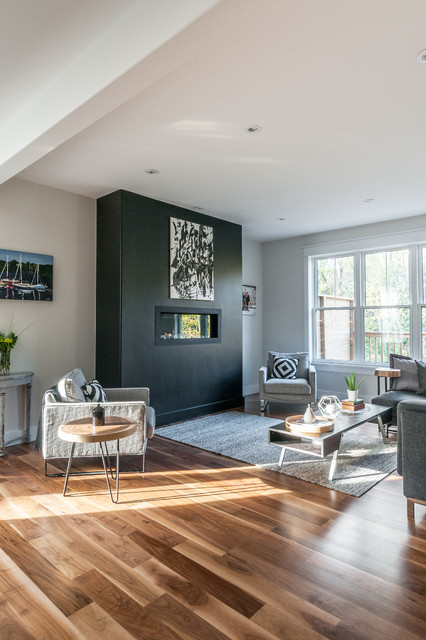 Ottawa Avenue living-room