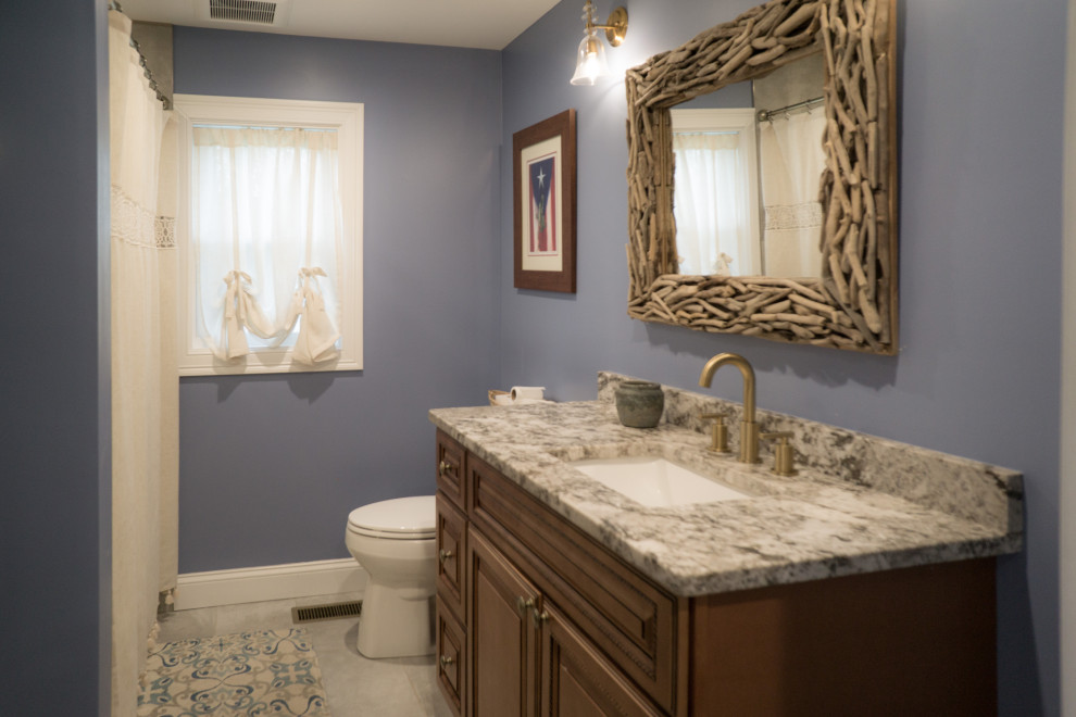 Design ideas for a country powder room in Bridgeport.