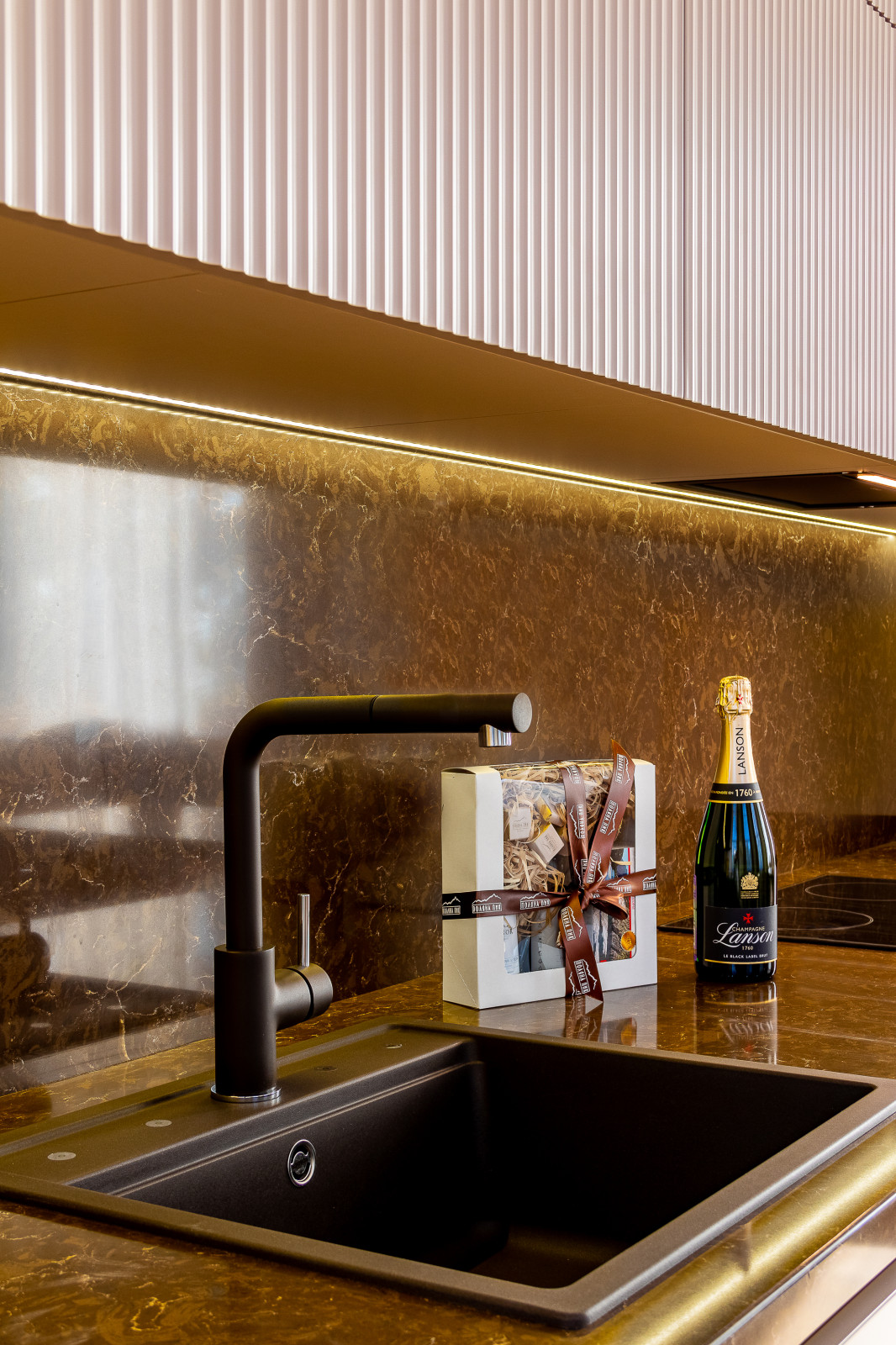 АК Grand Royal Residences. Съемка кухни-гостиной для МК ITALIKA