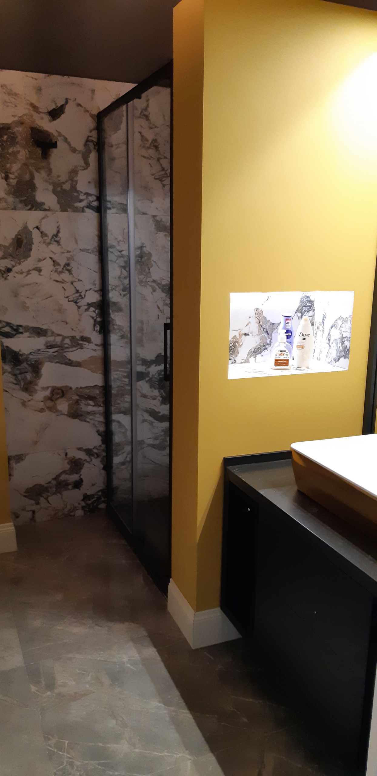 CORSO DI PORTA ROMANA | Bagno