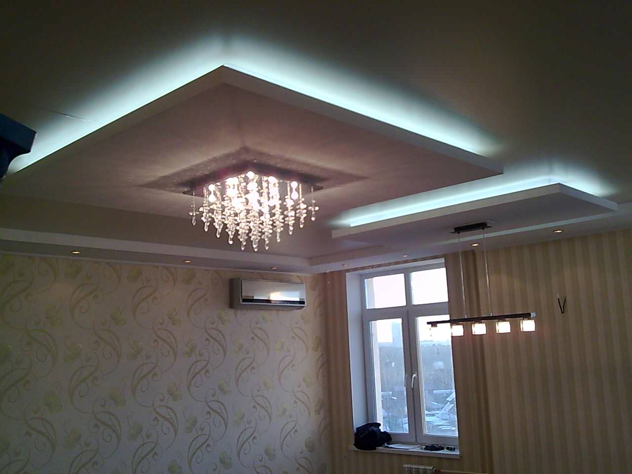 Натяжные потолки