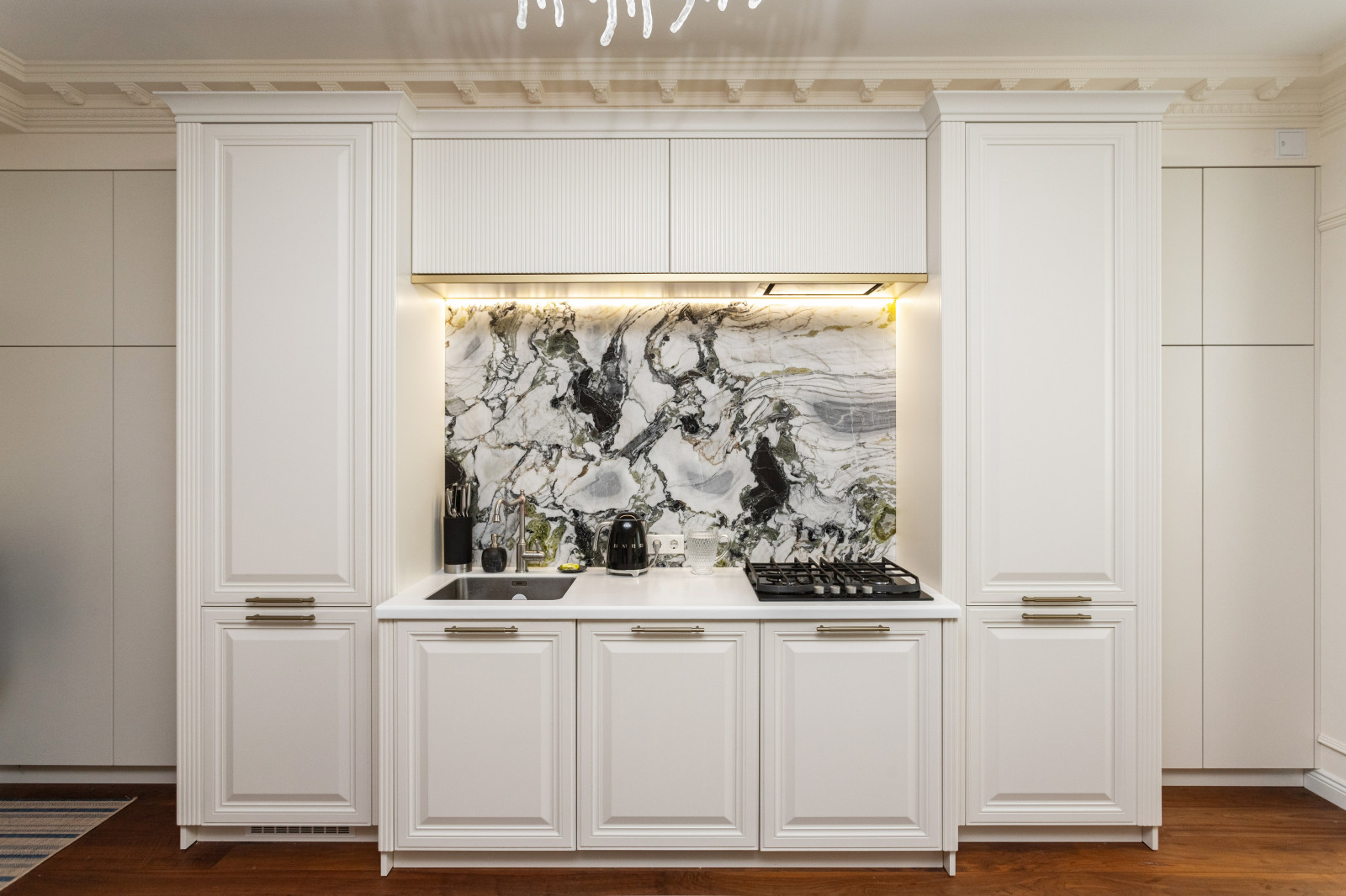 Кухня в стиле неоклассика в Светлогорске