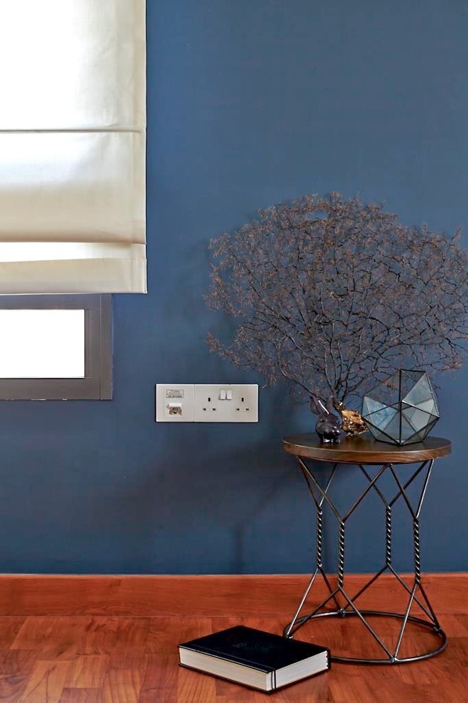 This is an example of a modern bedroom in Singapore.