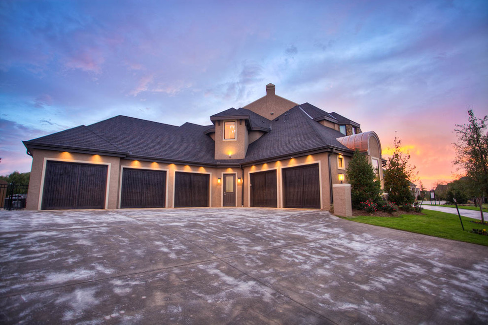 Example of a transitional shed design in Oklahoma City