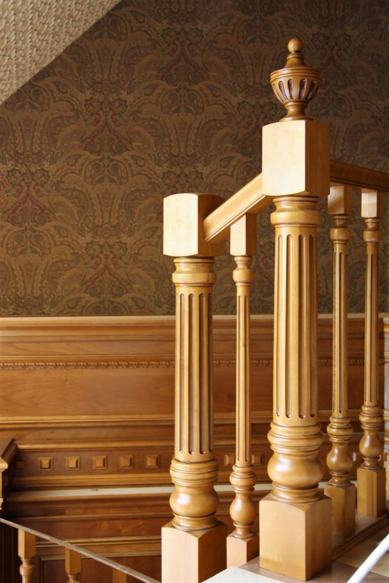 Отделка стен дома деревом