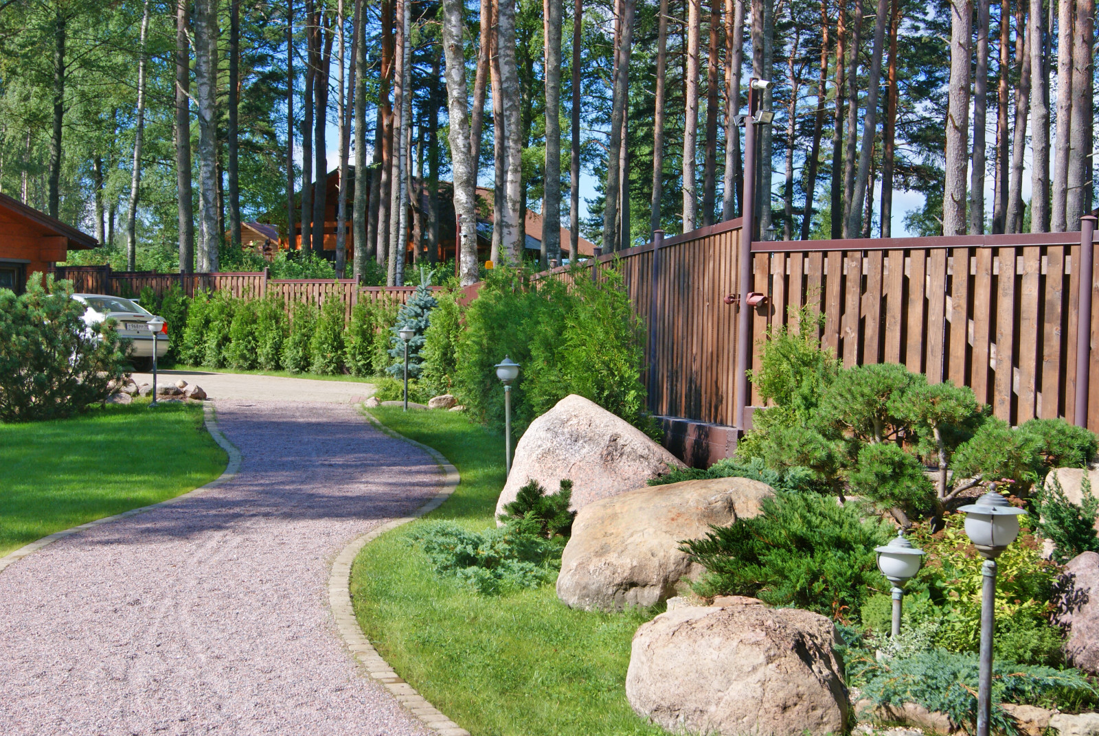 Озеленение и благоустройство