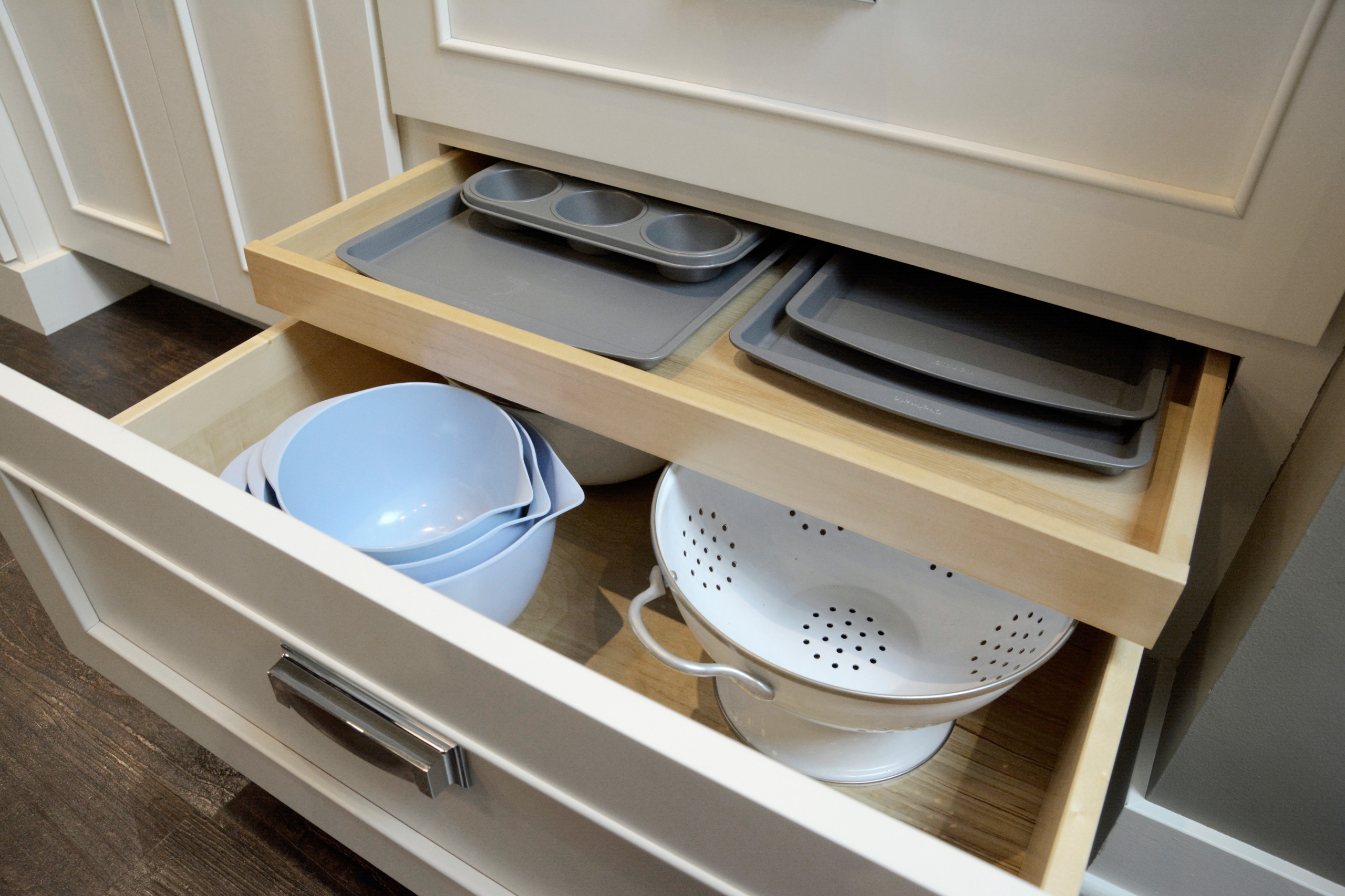 Kitchen Drawer with Baking Pan Dividers - Transitional - Kitchen
