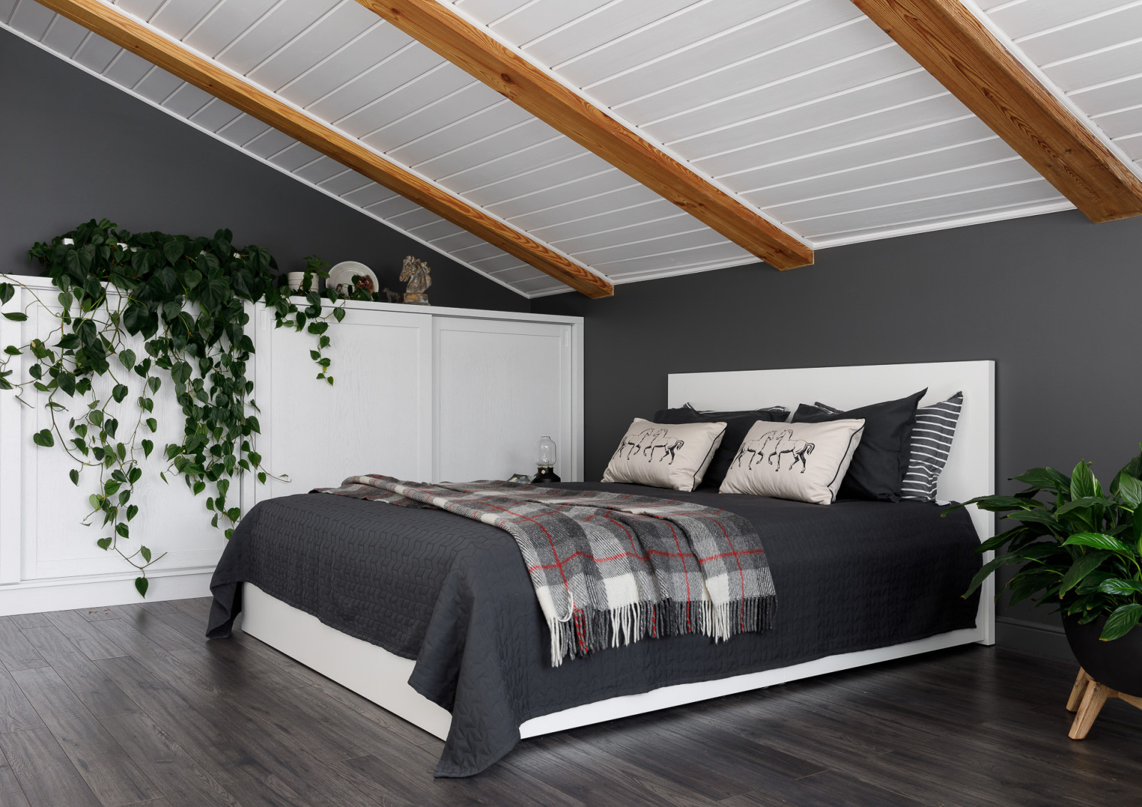 ЗАГОРОДНЫЙ ДОМ В ПОСЕЛКЕ «ОСТРОВ»