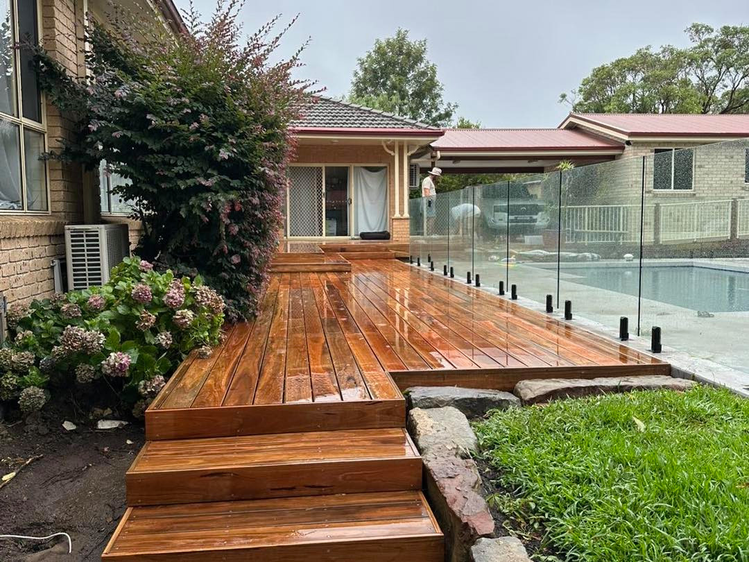Eleebana Deck