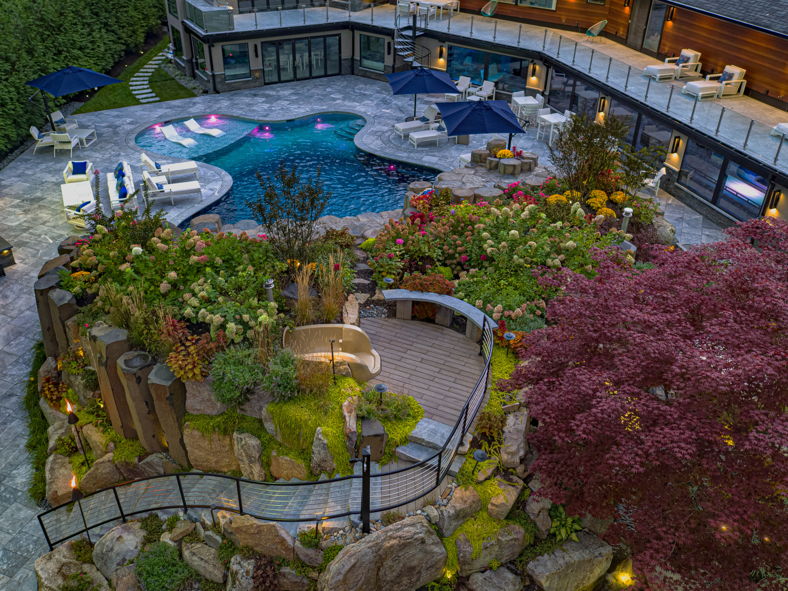 AWARD WINNING RESIDENTIAL PARADISE