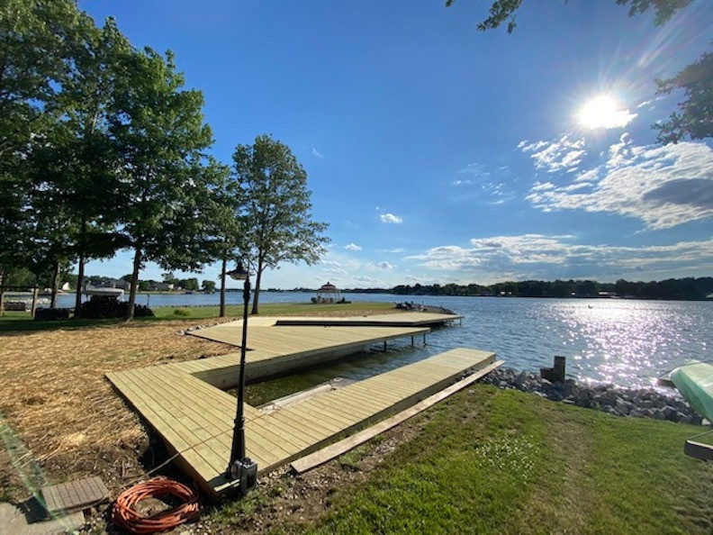 Dock