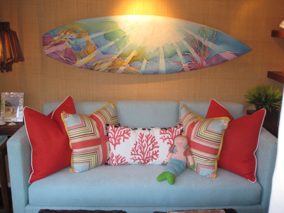 This is an example of a tropical kids' room in Orange County.