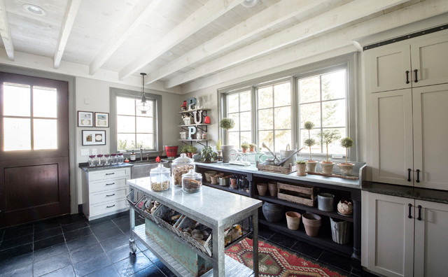 Rustic Retreat traditional-garden-shed-and-building