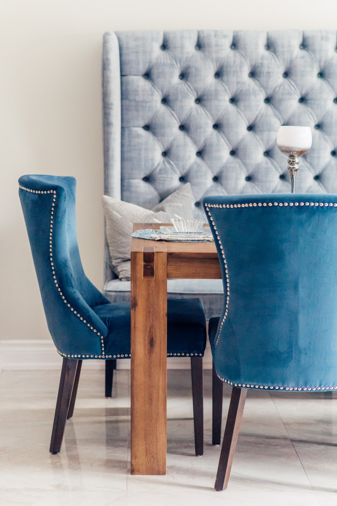 Home design - transitional home design idea in Toronto
