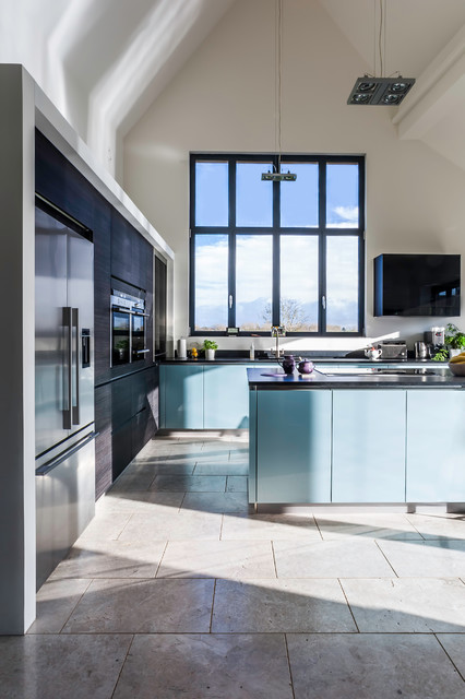 Case Study 14 contemporary-kitchen