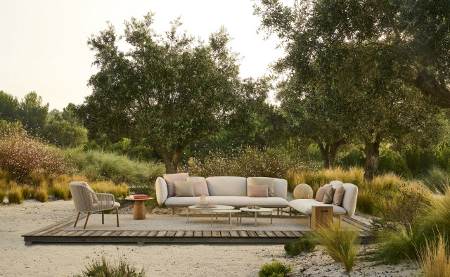 Rattan on sale sofa studio