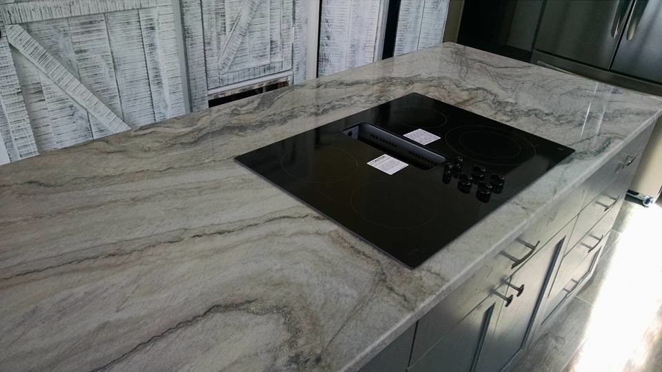 Kitchen - transitional kitchen idea in Atlanta