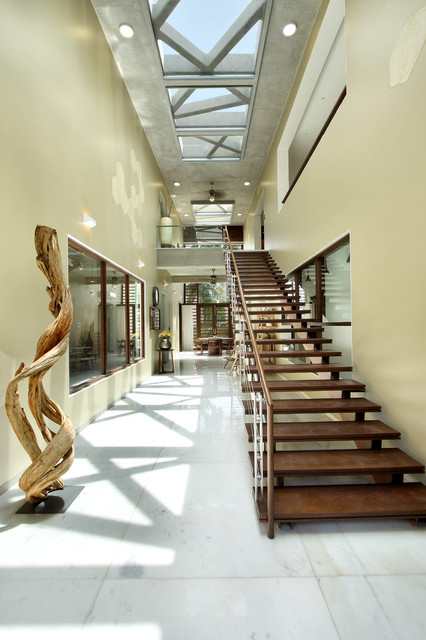 Skewed House trendy-trappe