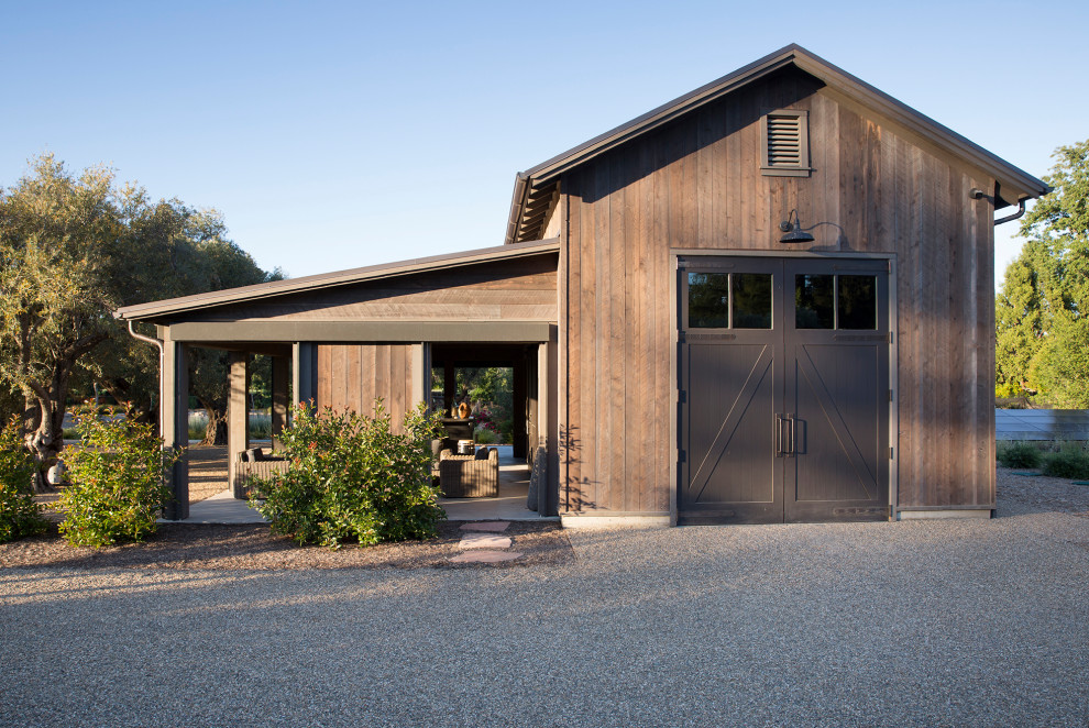 Example of a farmhouse garage design in San Francisco