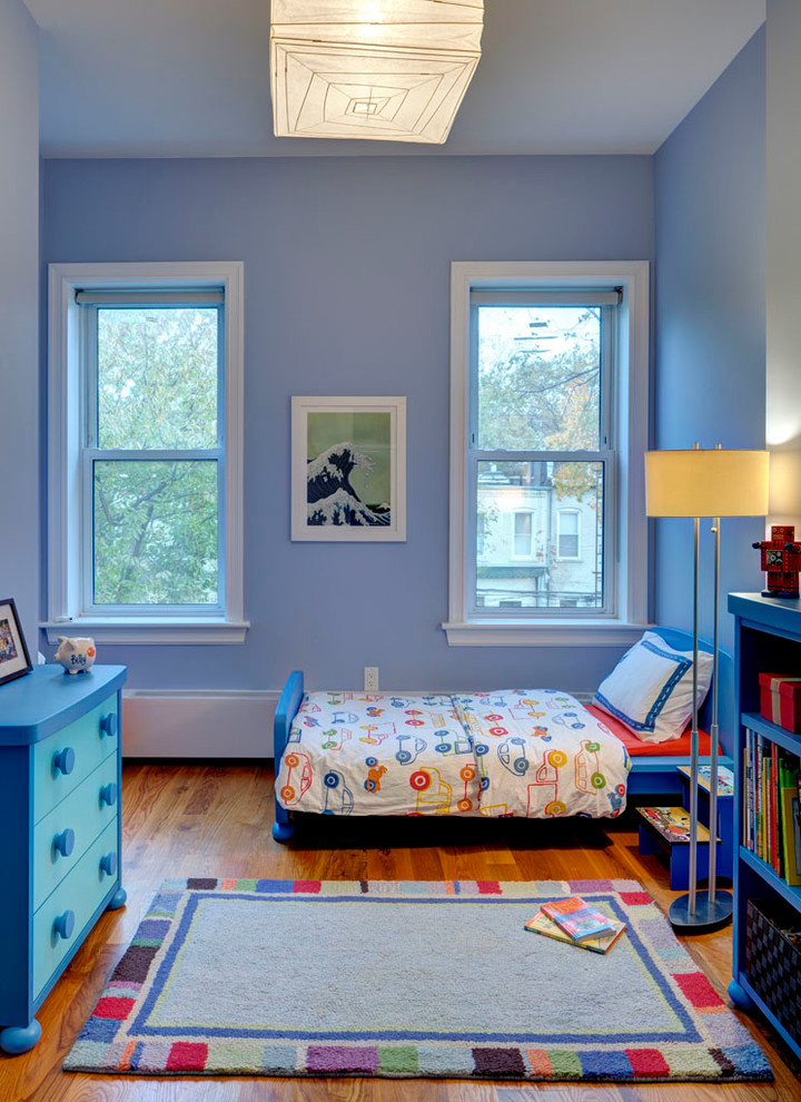 Inspiration for a traditional kids' room in New York.