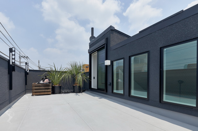 S邸 moderno-balcon