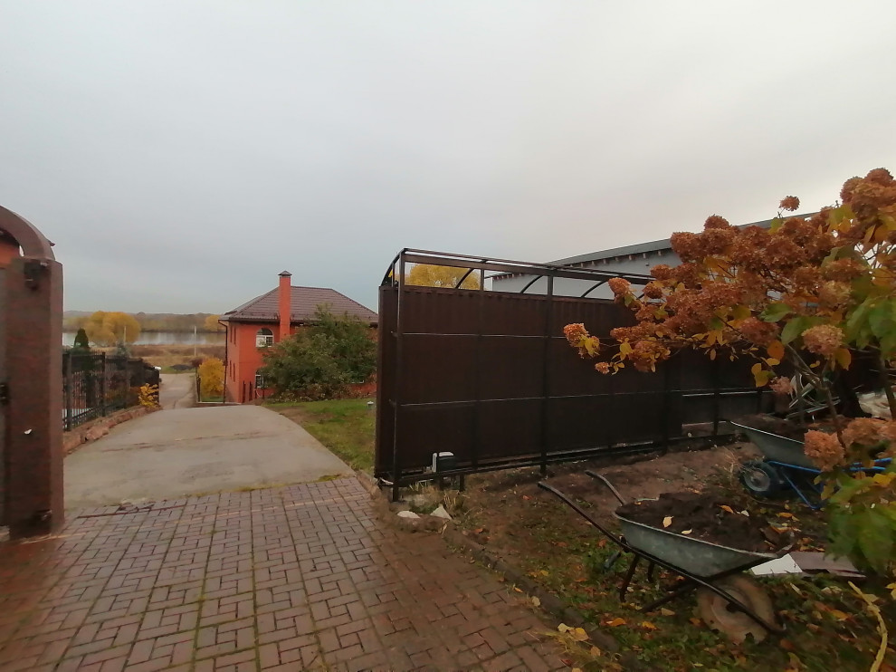 пенал откатных ворот