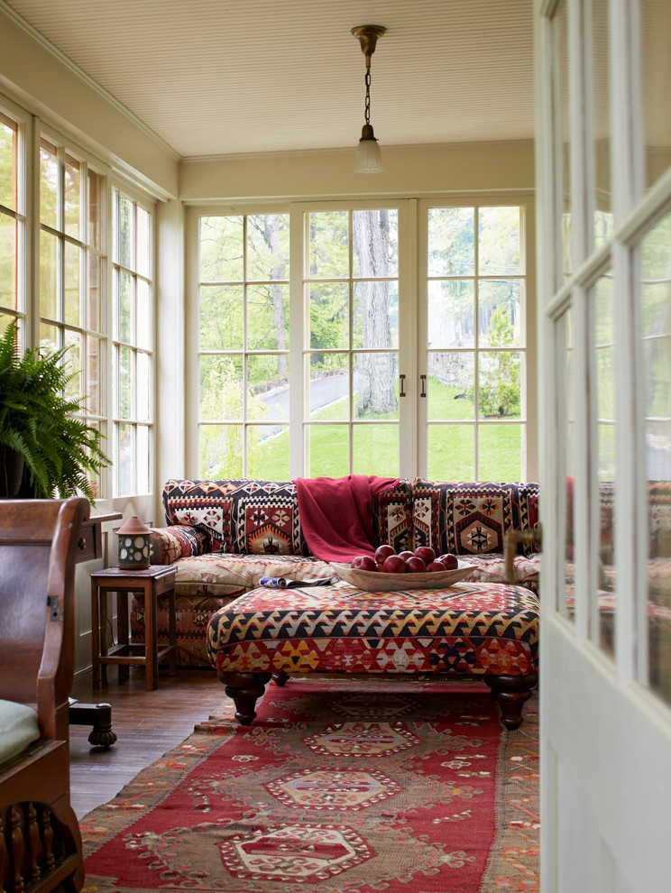 Design ideas for a traditional sunroom in New York.