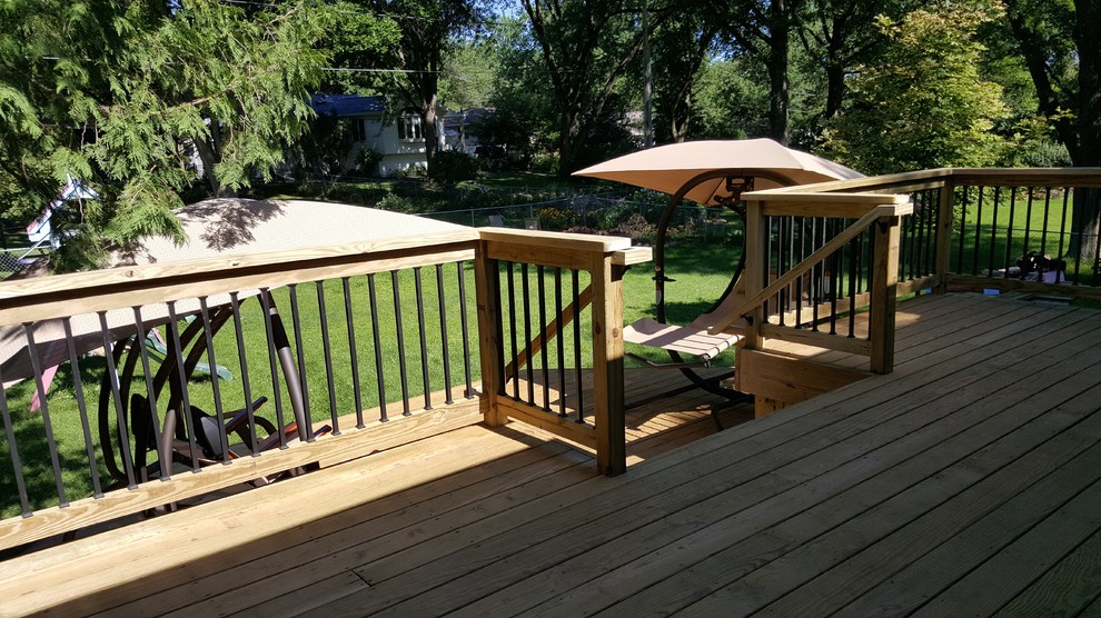 Deck - craftsman deck idea in Cedar Rapids