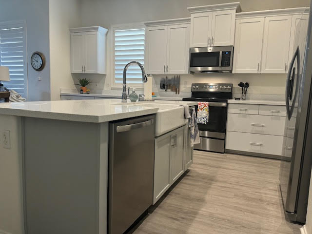 Kitchen and Bathroom White Shaker Reface