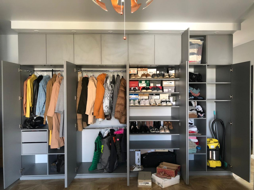 Шкаф распашной