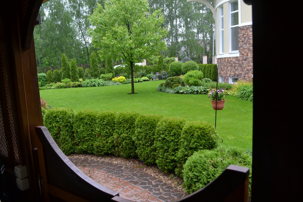 Сад Шехерезады в поселке Старбеево