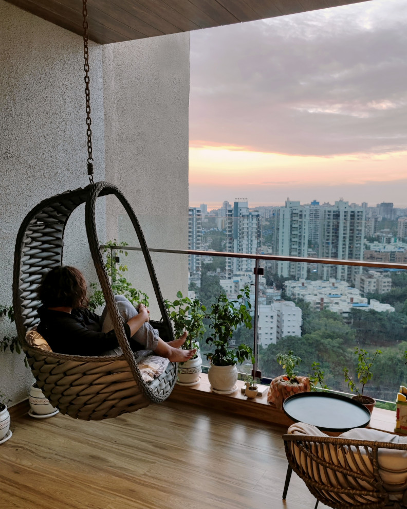 Inspiration for a contemporary balcony in Mumbai.
