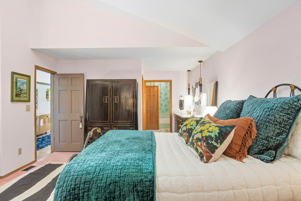 Rosy Relaxing Guest Room