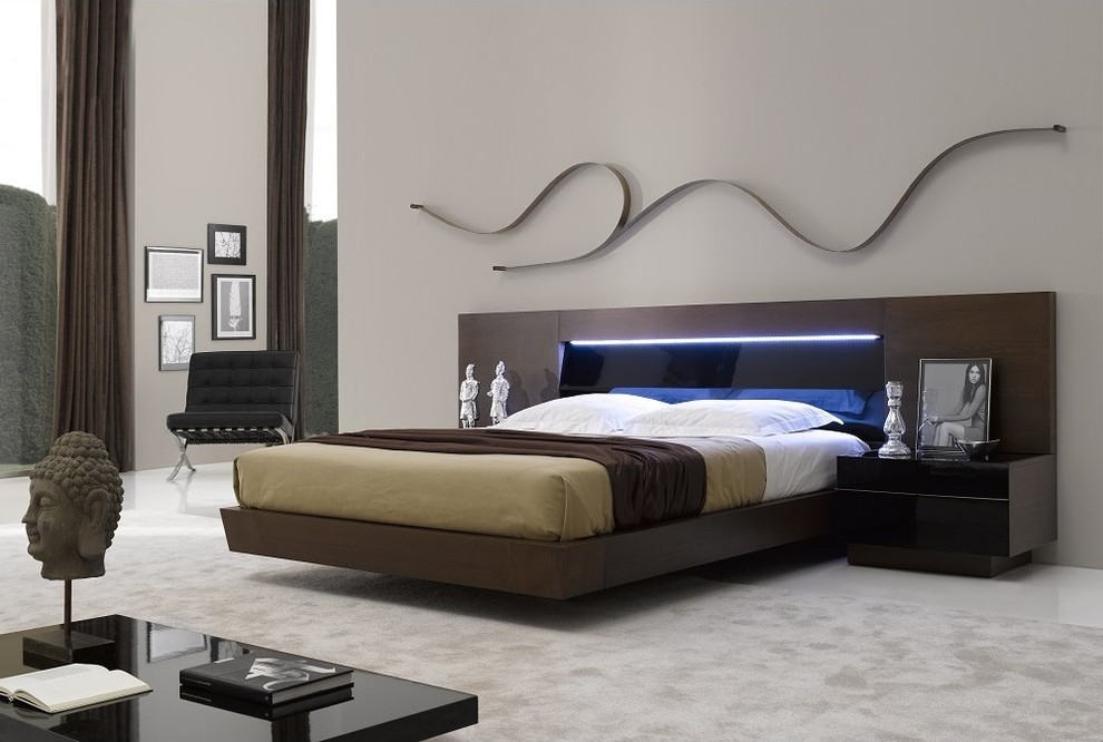 Example of a mid-sized trendy bedroom design in New York