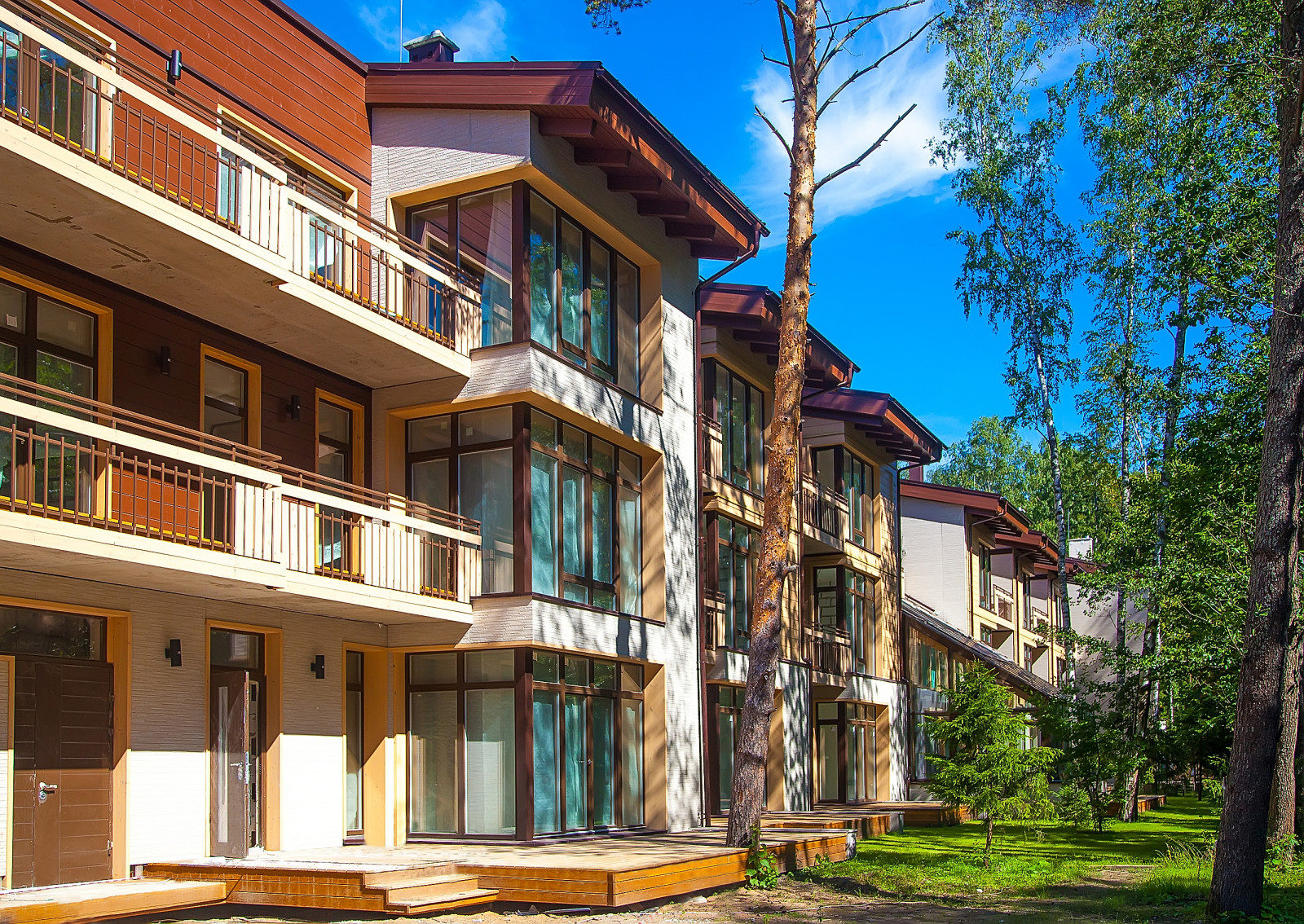 Скандинавские окна и двери