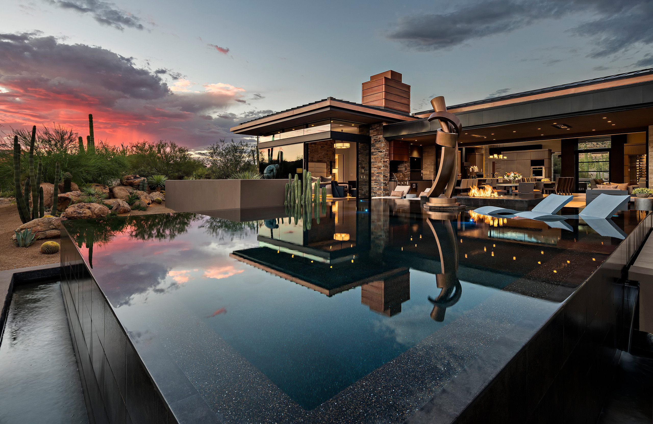 Houzz Tour: Southwestern Zen for an Art-Loving Couple