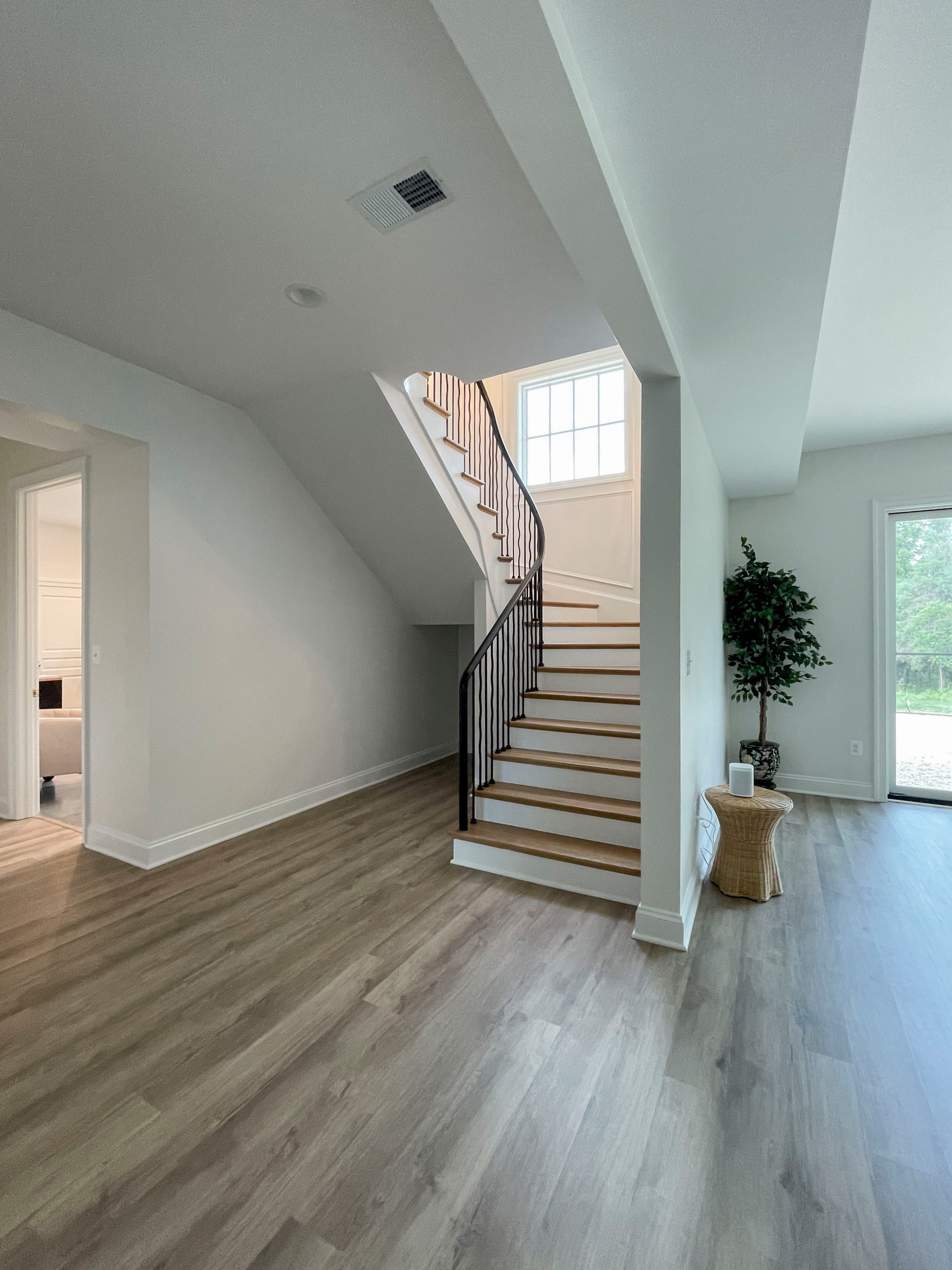 106_Modern Balustrade System Meets Traditional Winding Stairs, Aldie VA  20105