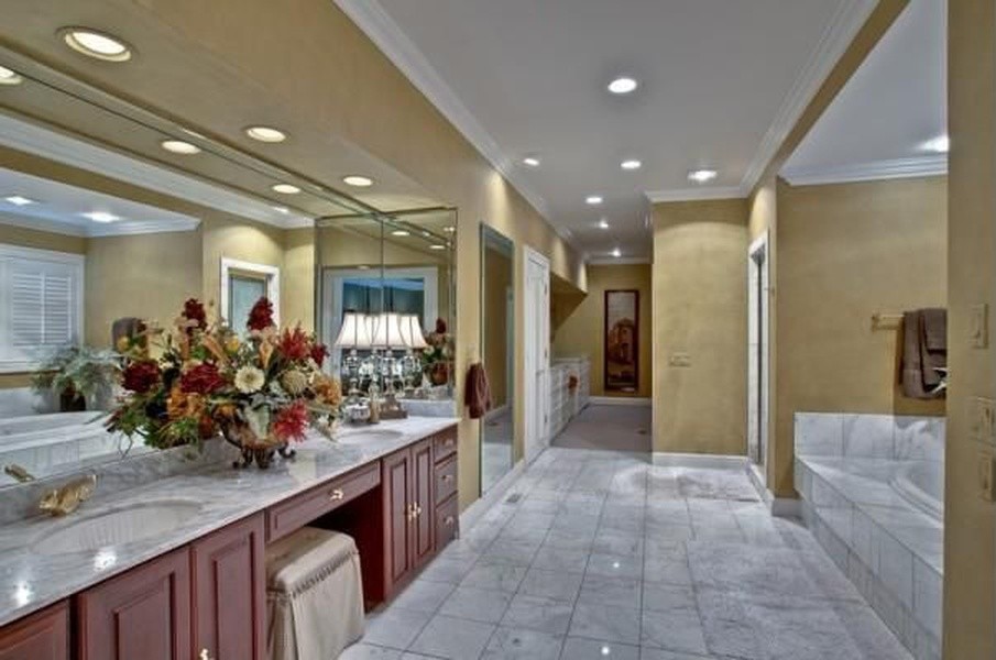 Regal Master Suite