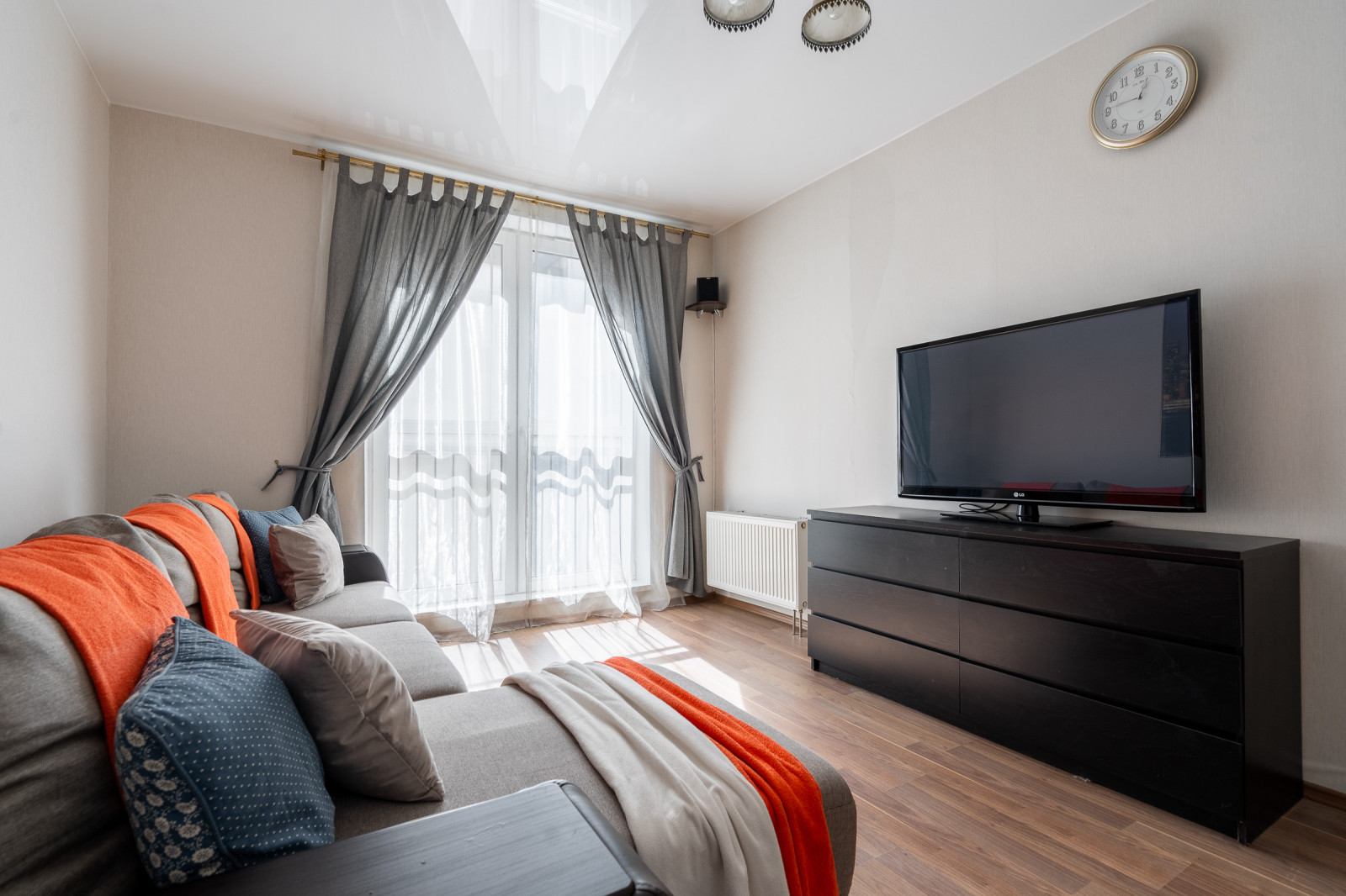 Подготовка объекта на Кременчугской для посуточной аренды