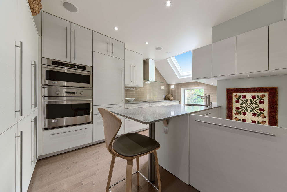 Kitchen - kitchen idea in Ottawa