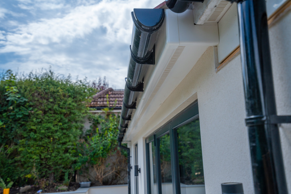 Inspiration for a contemporary house exterior in London.