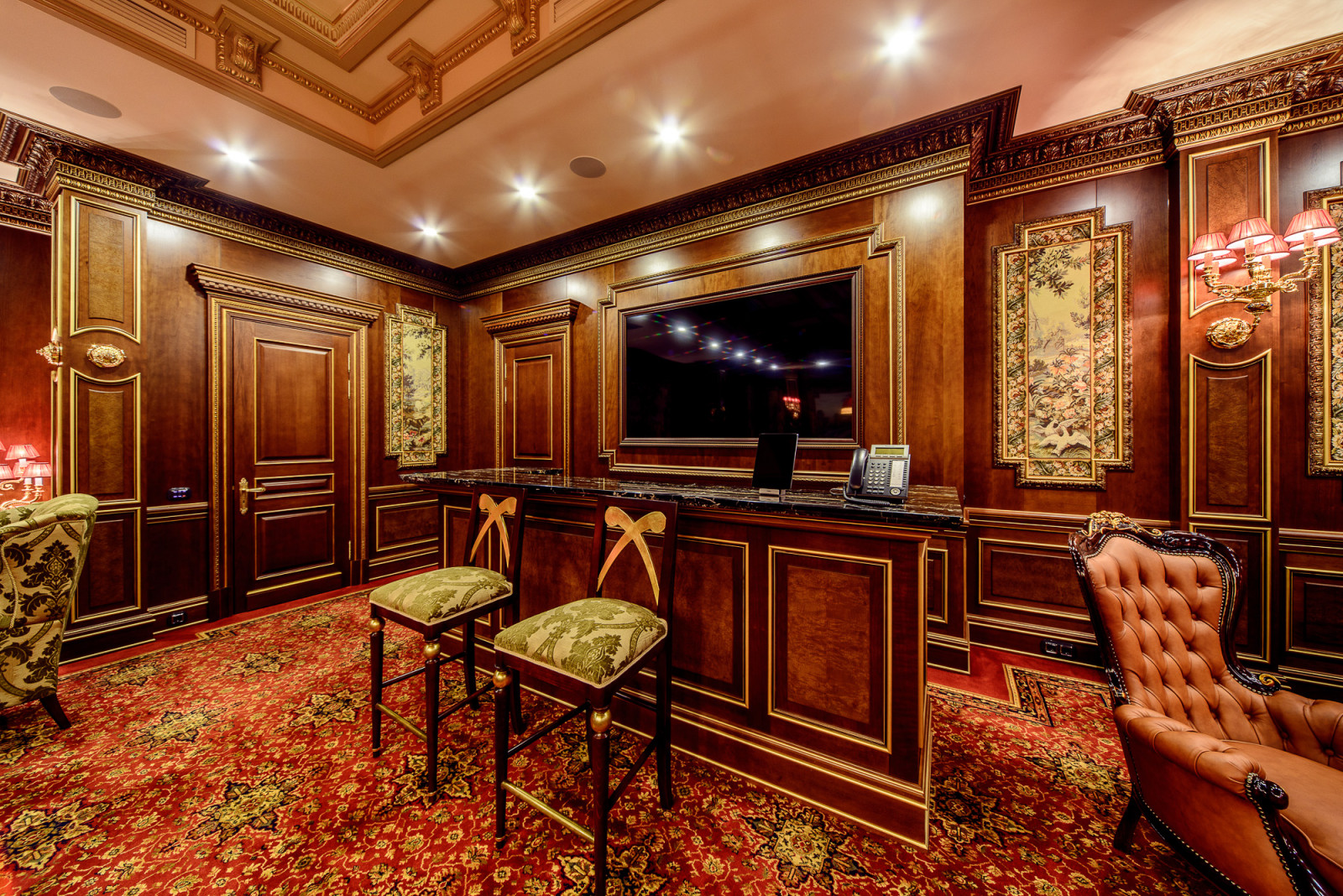 Бильярдная в классическом стиле